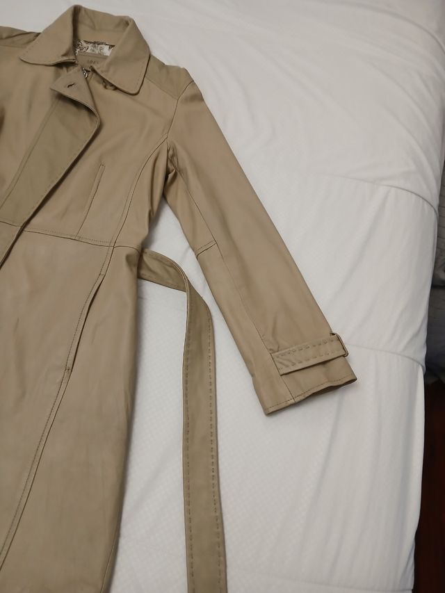 Abrigo de cuero mujer. Mango. Talla XXL.