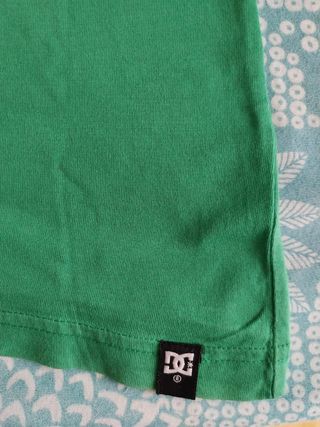 Lote de 4 camisetas adulto Adidas, DC y Volcom