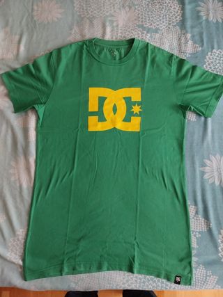 Lote de 4 camisetas adulto Adidas, DC y Volcom