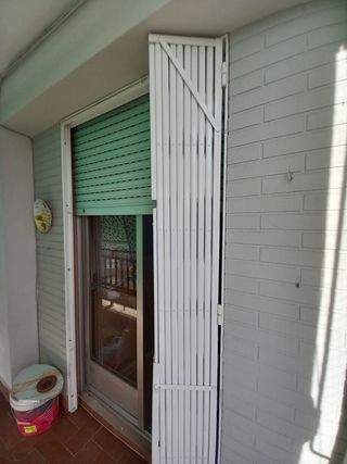Puerta reja blanca plegable 217x118cm