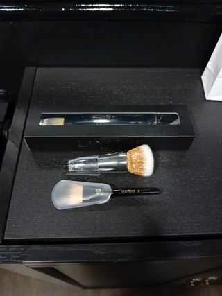 Lote 3 Brochas Lancôme y clinique maquillaje. 