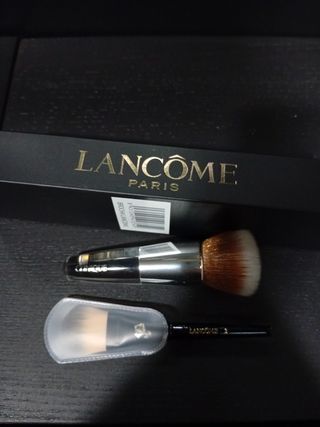 Lote 3 Brochas Lancôme y clinique maquillaje. 