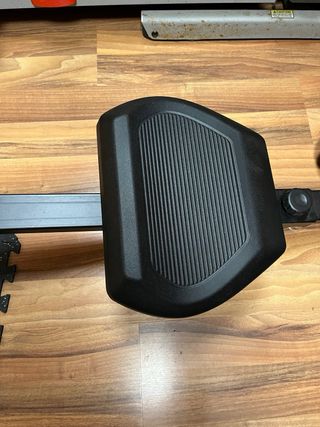 Máquina remo fitness - ejercicio