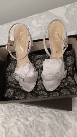 Sandalias tacón Unisa Plata 