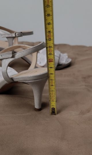 Sandalias tacón Unisa Plata 