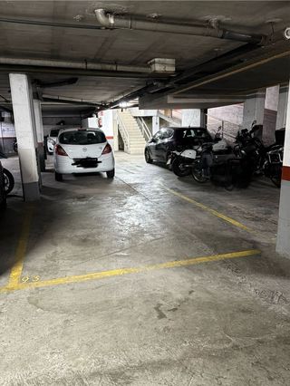 VENTA de Plaza parking grande más cuarto trastero.