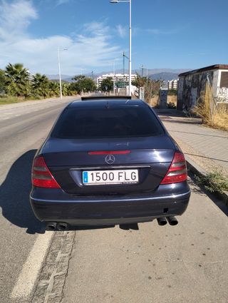 Mercedes-Benz E 270 CDI 
