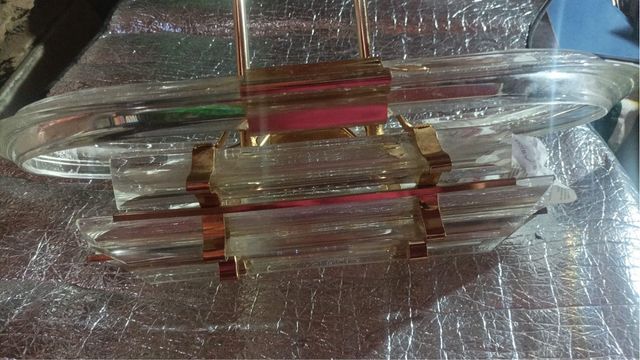 Lámpara vintage dorada y cristal