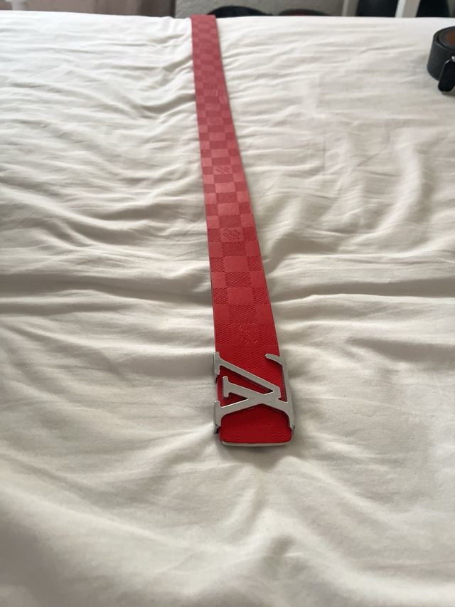 Cinturón LV rojo y blanco