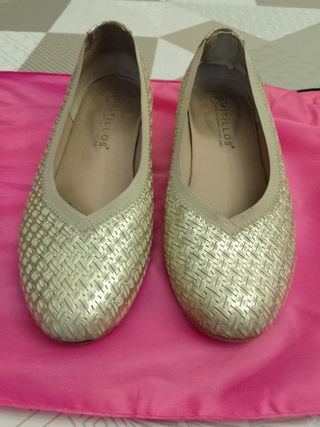 Zapatos Pitillos dorados 39