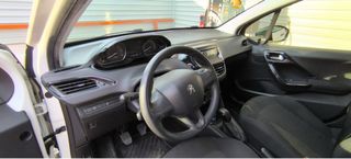 Peugeot 208 2017