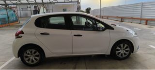 Peugeot 208 2017