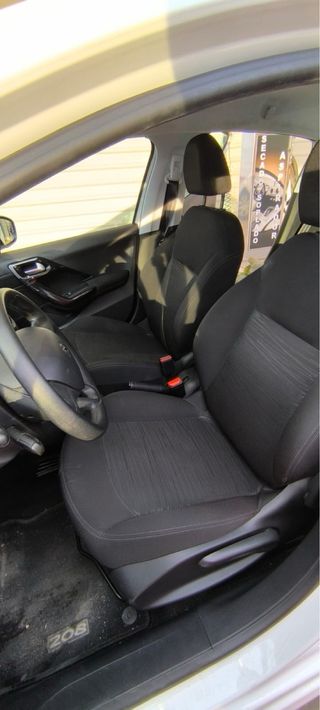 Peugeot 208 2017