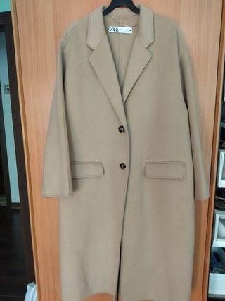 Abrigo Zara beige oversize