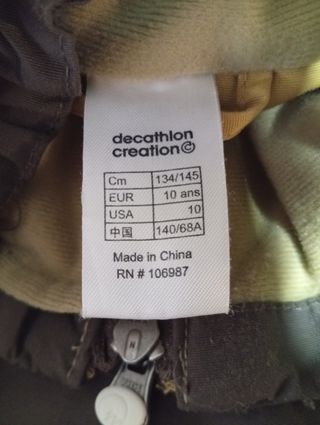 Mono para nieve de niño, marca quechua. 