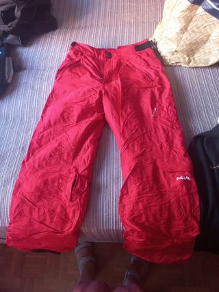 Pantalones esquí niño Pull&Bear rojos