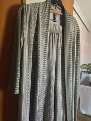 Traje pantalón. Nuevo