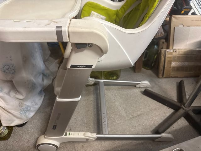 Trona Inglesina bebé