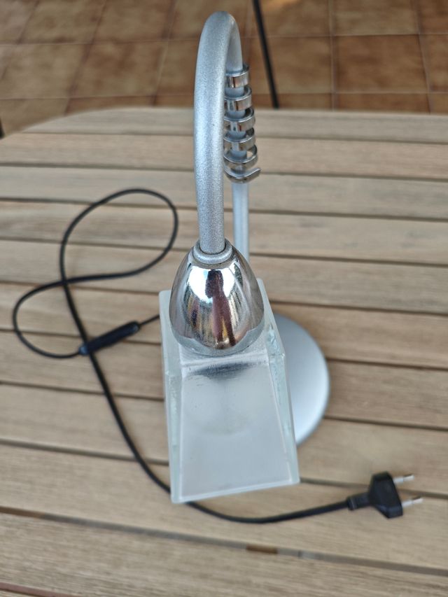 Lamparilla escritorio metal-cristal