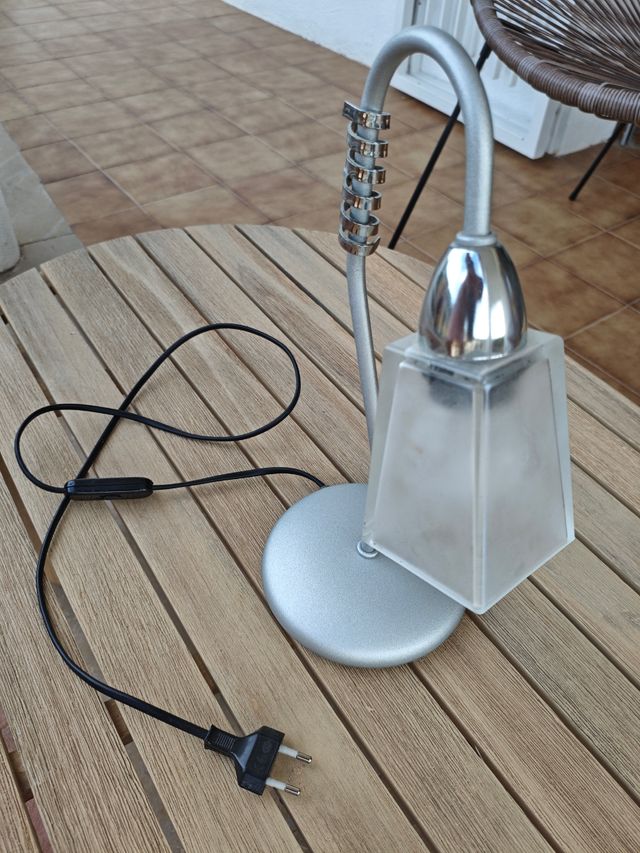 Lamparilla escritorio metal-cristal