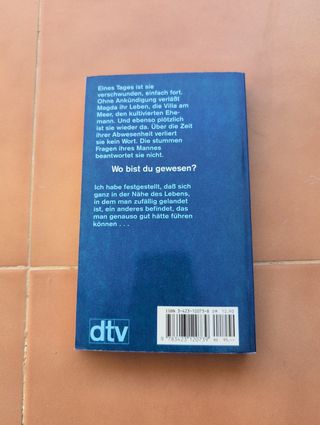 Erst grau dann weiß dann blau.