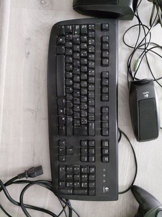 Teclado Logitech - Negro