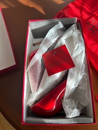 Tacones rojos Carolina Herrera