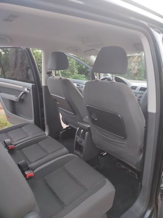 Volkswagen Touran 2010