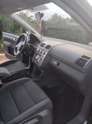 Volkswagen Touran 2010