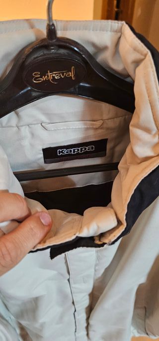 Chaqueta Kappa beige deportiva