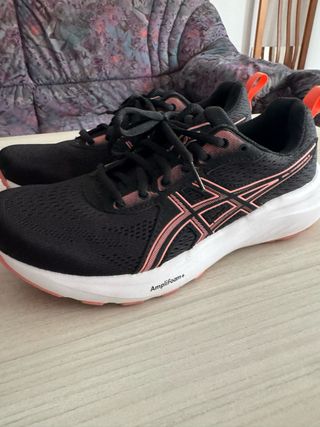 Zapatillas Asics AmpliFoam - Negras/Rosa