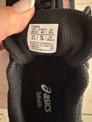 Zapatillas Asics AmpliFoam - Negras/Rosa