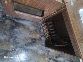 Mesa coser antigua de madera