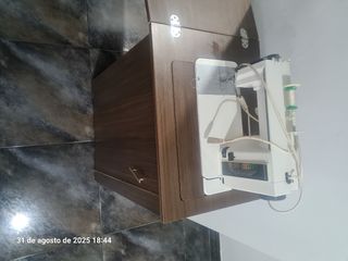 Mesa coser antigua de madera