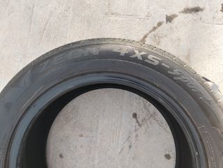 2 Neumáticos 215/60R17.usados menos de 1 mes.

