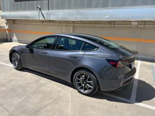 Tesla Model 3 long range 