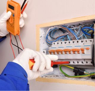 ELECTRICISTA
