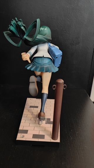 Figura Tsuyu Asui Bellfine