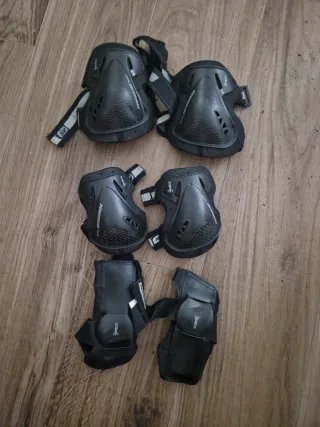 Patines en línea t42 y protecciones 