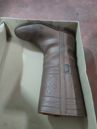 Botas camperas usadas n.º 37