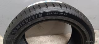 Neumático Michelin Pilot Sport 5 225/45/17.