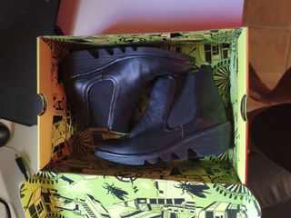 Botines Fly London negros, talla 39