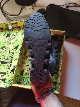 Botines Fly London negros, talla 39