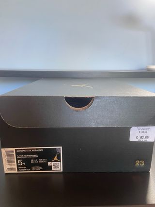 Zapatillas Jordan 37.5 - Negras/Rojas