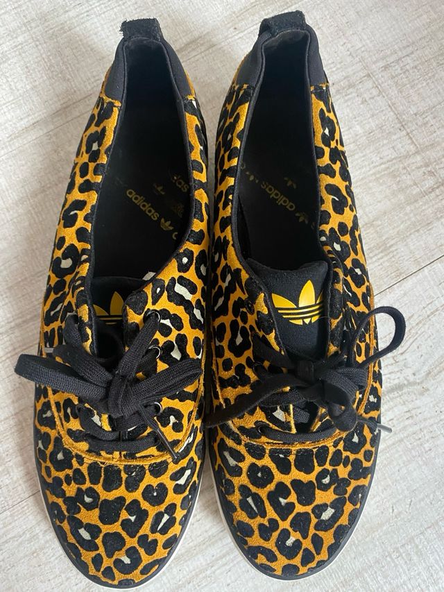 Zapatillas Adidas leopardo talla 40 2/3