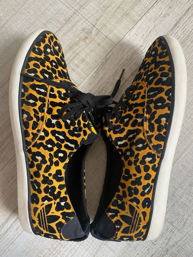 Zapatillas Adidas leopardo talla 40 2/3