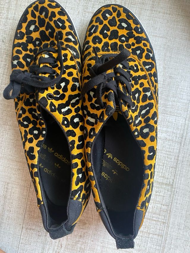 Zapatillas Adidas leopardo talla 40 2/3