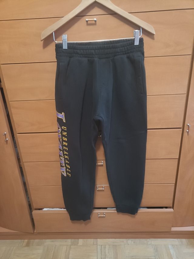 Chandal con capucha - Unbreakable Loyalty