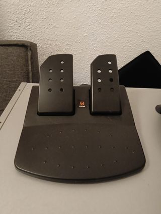PS3 (PlayStation 3) + juegos+ volante con pedales
