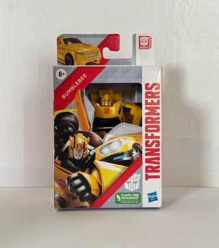 Hasbro Transformers Authentics – Bumblebee | 10x17